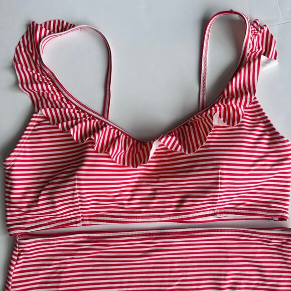 Loft Beach bikini swimsuit - Picture 4 of 8